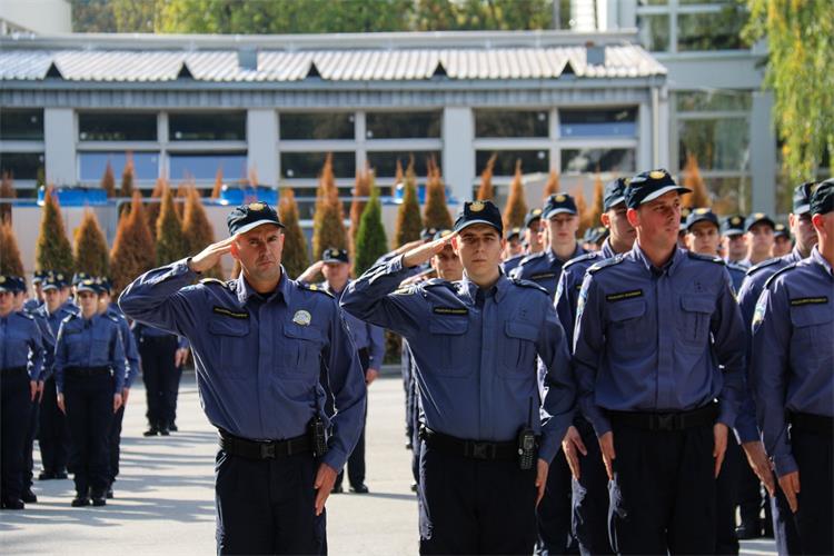 Slika /02_vijesti/2019/10/postrojavanje/14-10-3609.jpg