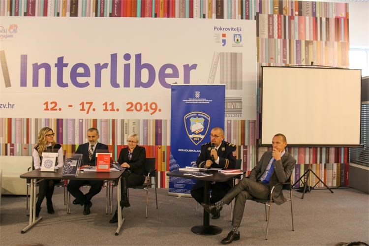 Slika /02_vijesti/2019/11/promocija/14-11-interliber-3964.jpg